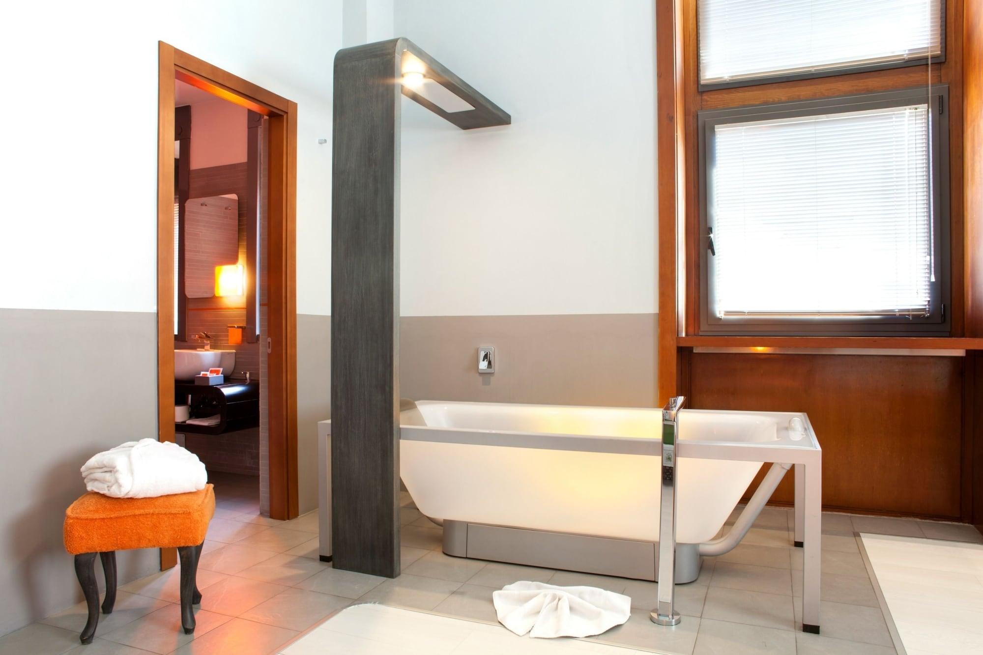Orange Hotel Roma Esterno foto