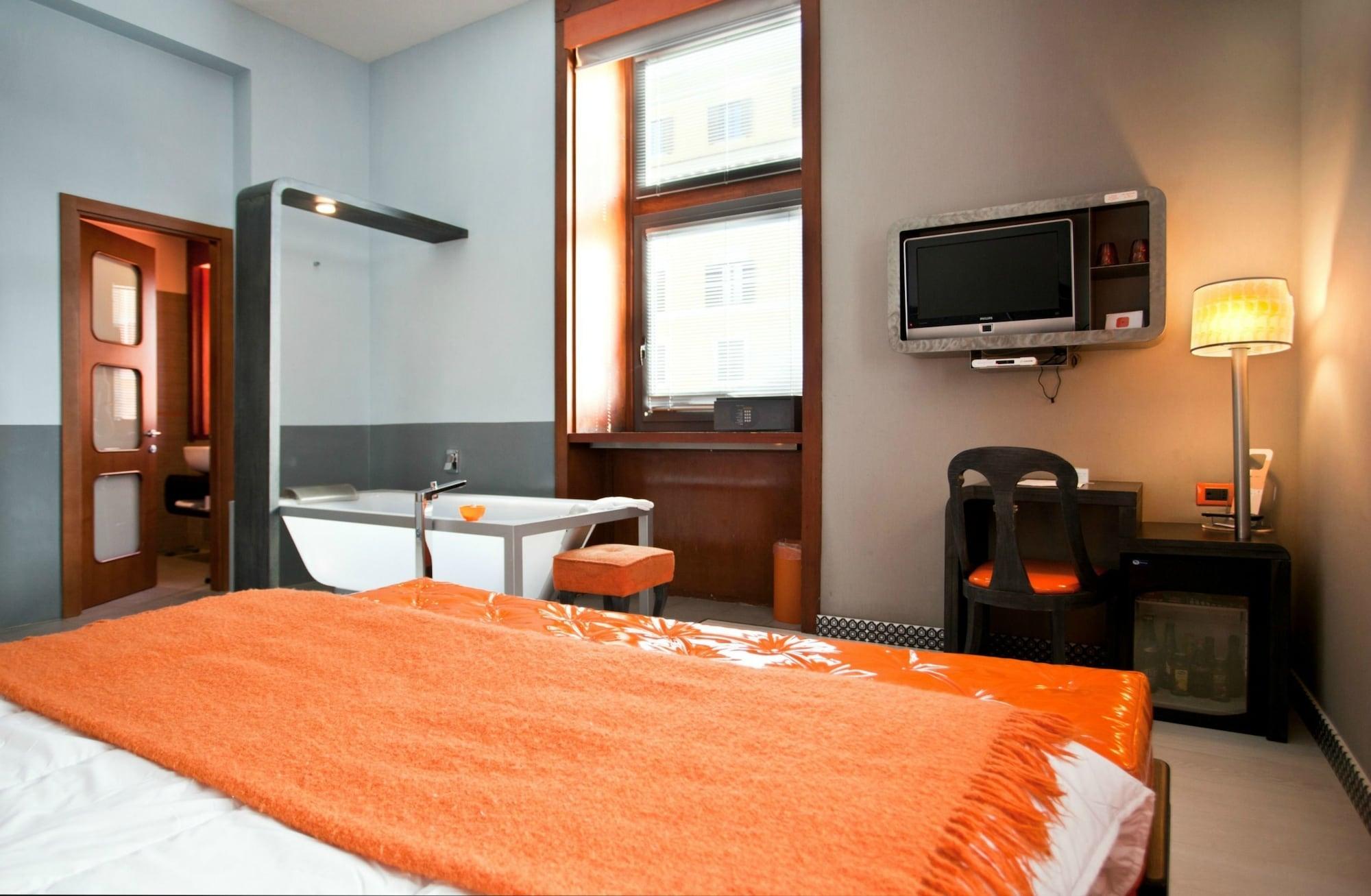 Orange Hotel Roma Esterno foto
