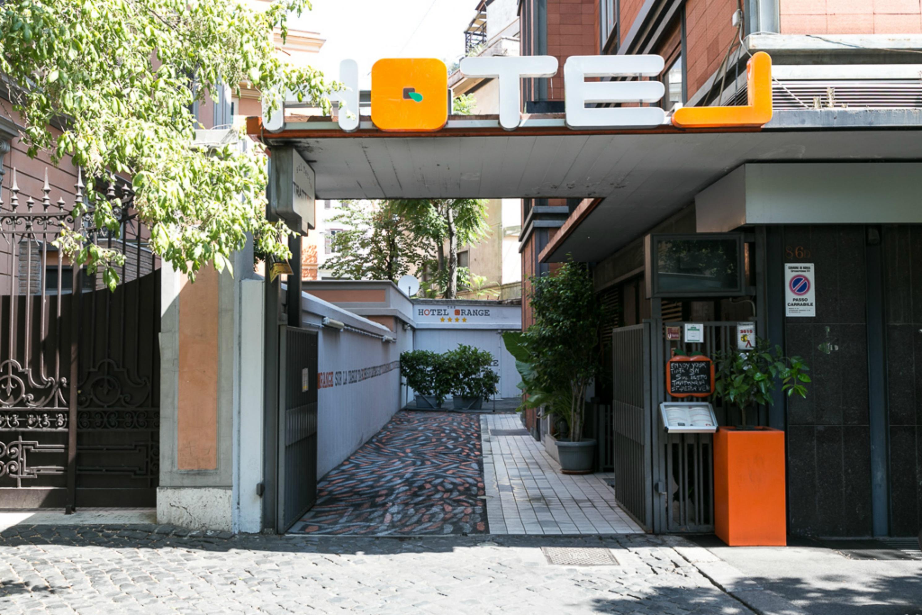 Orange Hotel Roma Esterno foto