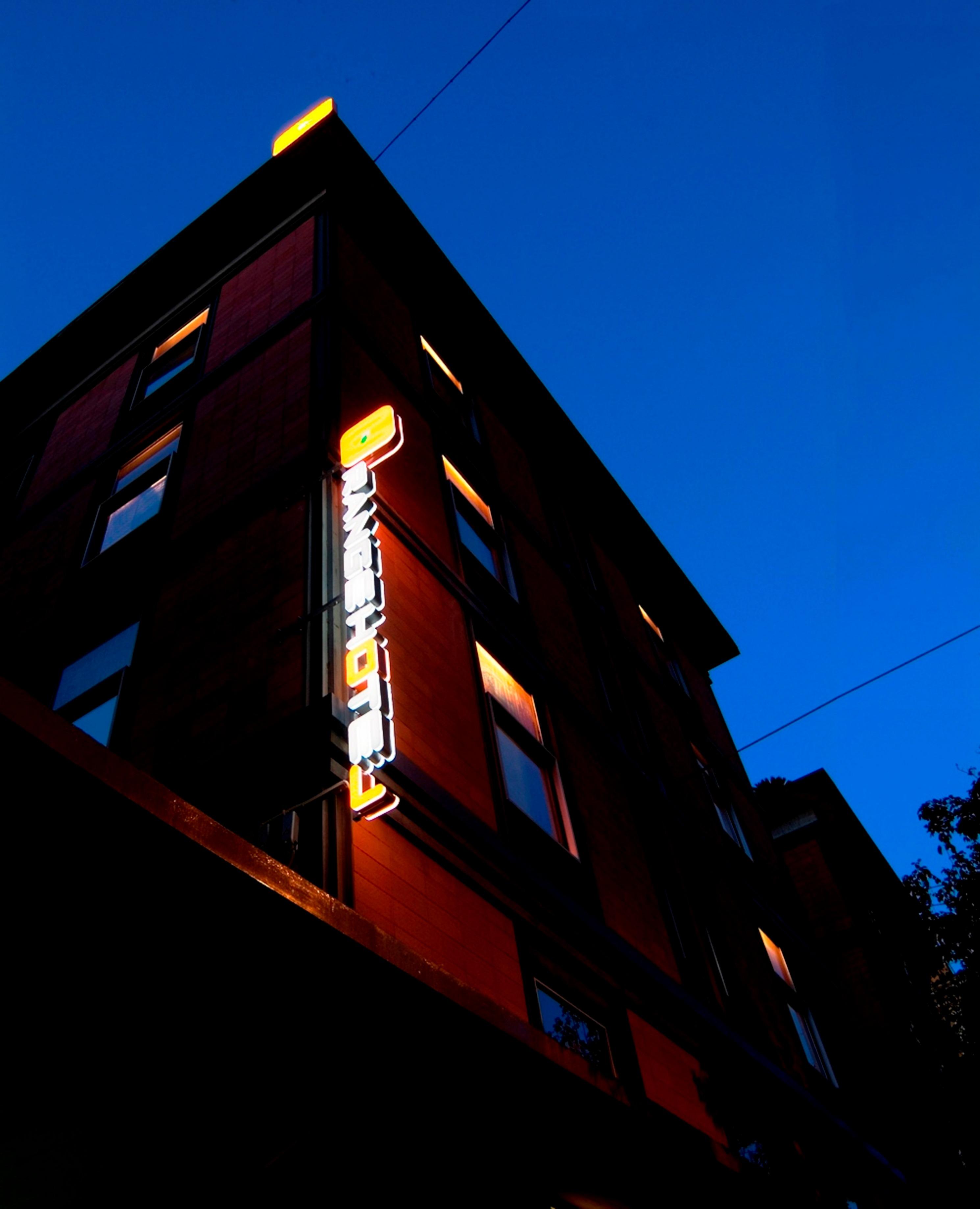 Orange Hotel Roma Esterno foto