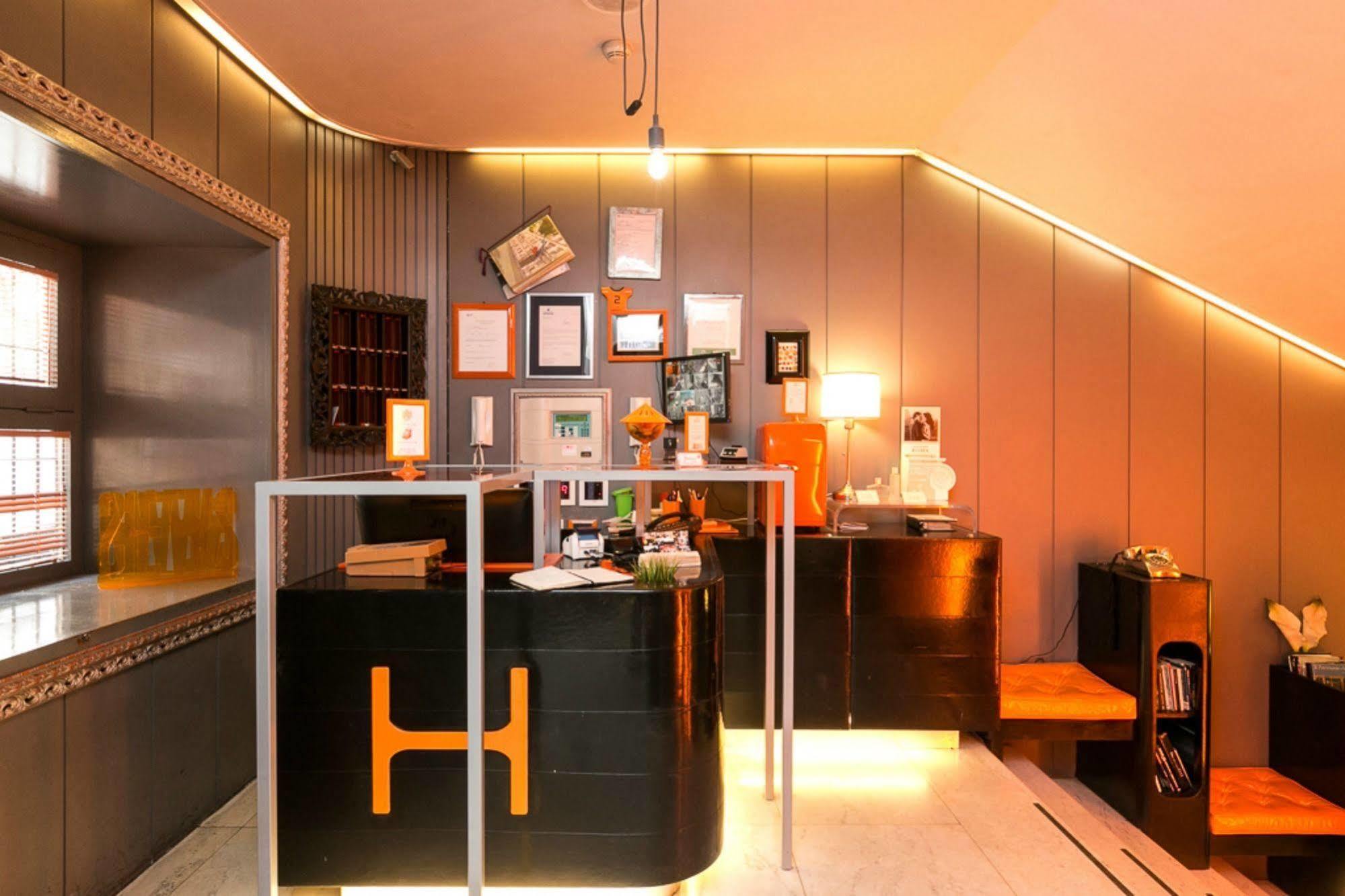 Orange Hotel Roma Esterno foto
