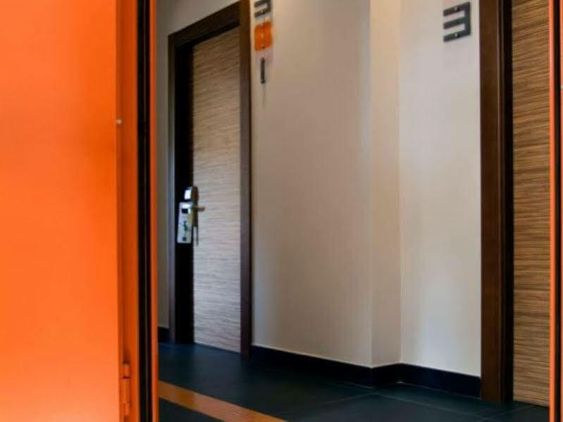 Orange Hotel Roma Interno foto